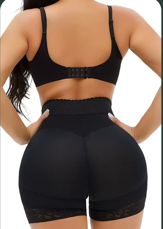 Body Bloom™ Short de soporte alto con ajuste cómodo y realce natural